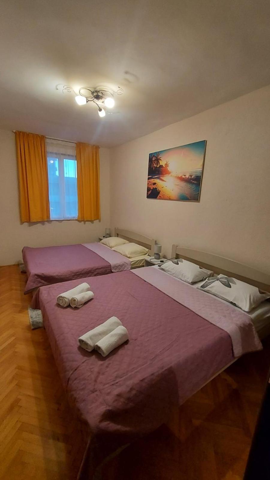 Apartamento Dublin Stan Na Dan U Marsala Tita Bar Exterior foto